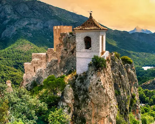 Monday’s Jigsaw Puzzle – El Castell de Guadalest
